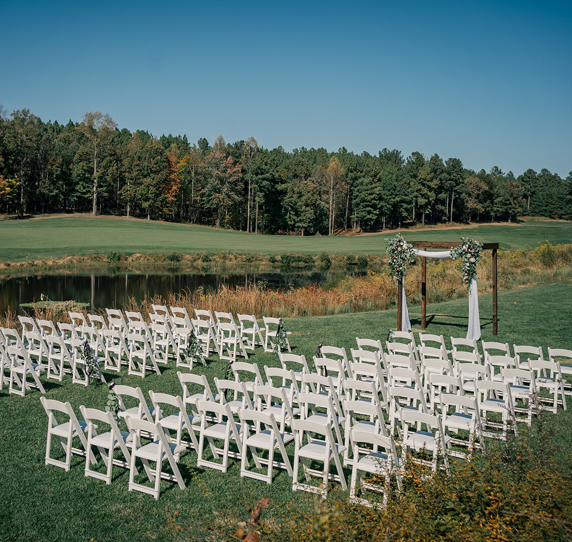 chairs setup for outdoor wedding